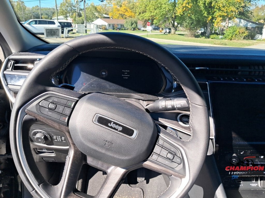 2023 Jeep Grand Cherokee L Limited 4x4