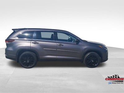 2019 Toyota Highlander SE