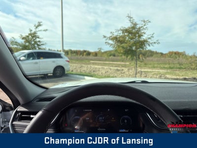 2023 Jeep Grand Cherokee Laredo