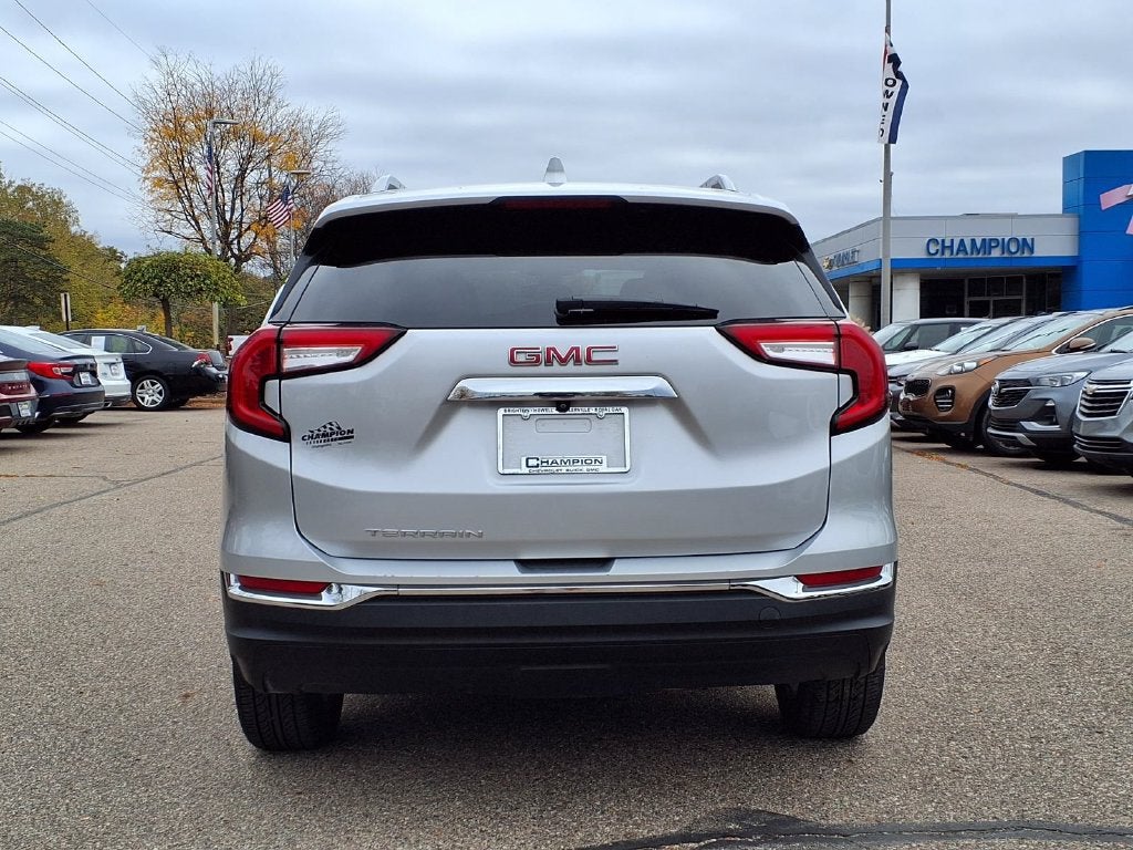 2022 GMC Terrain SLT